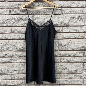 Gilligan & O'Malley Black Lace Chemise
